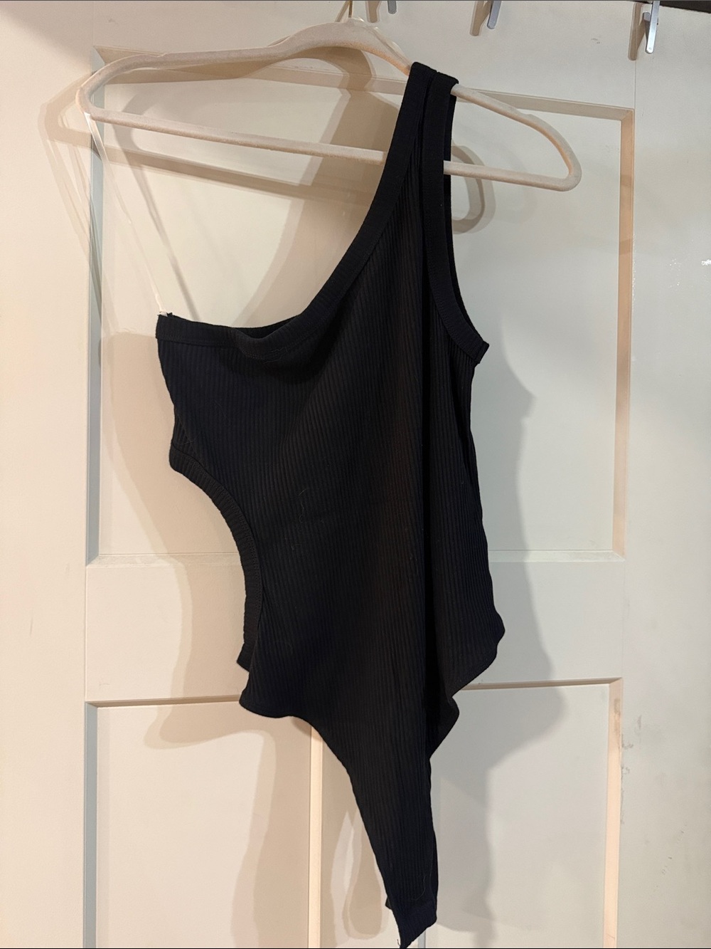 wild fable Black One-Shoulder Cutout Ribbed Bodysuit
